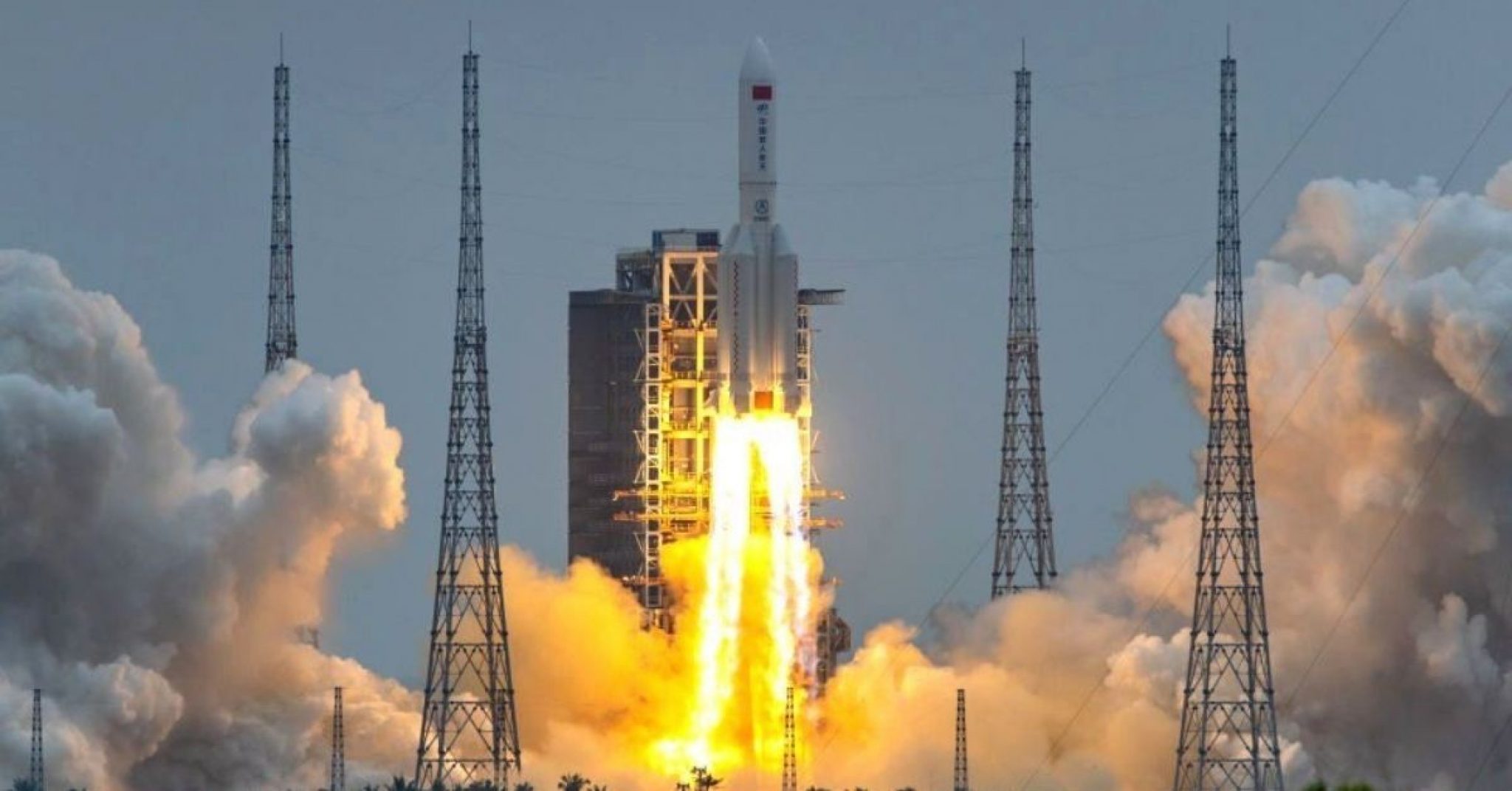 Chinese Rocket Segment Re-Enters Earth, Crashes Over Indian Ocean